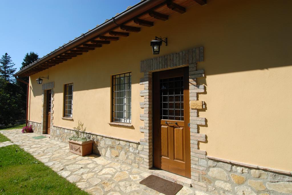 Agriturismo Tenuta Conti Faina Fratta Todina الغرفة الصورة